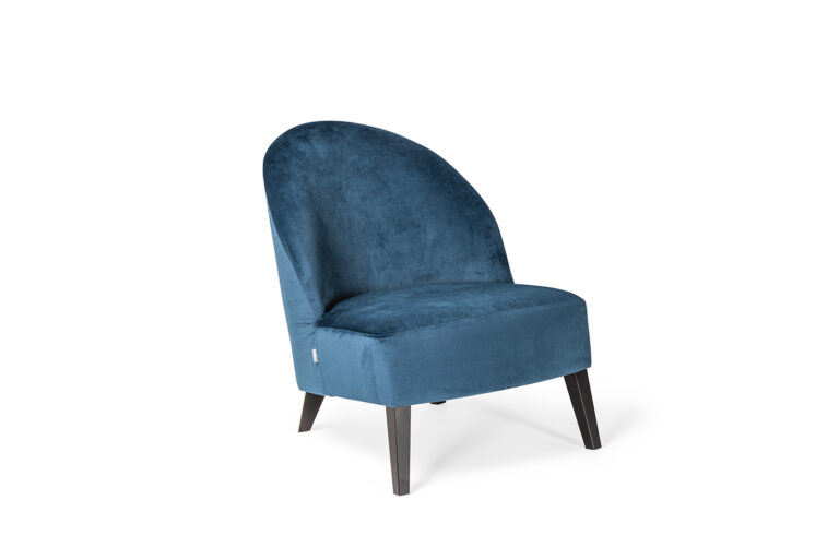 In picture: Rimini chair. Fabric: Juke 45.