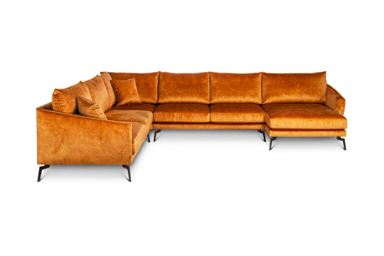 In picture: Coral A3E2UA. Fabric: Adore 132. Leg: 122, matte black.