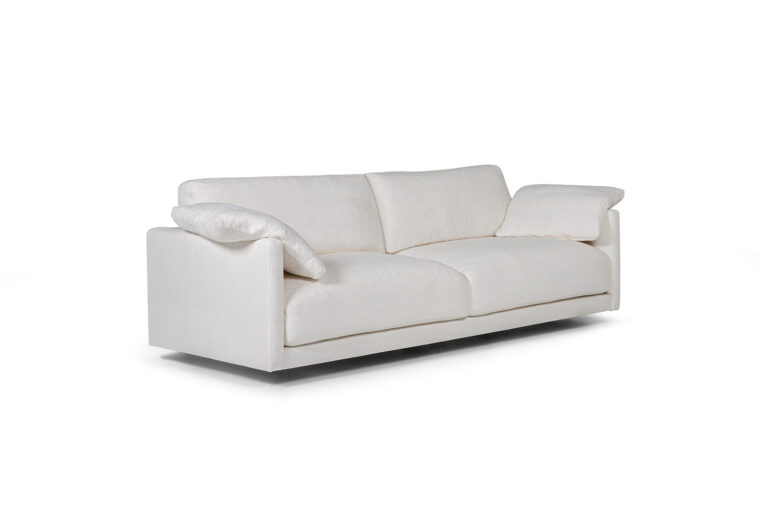 In picture: Discovery 3 LC. Fabric: Bronco 5208.