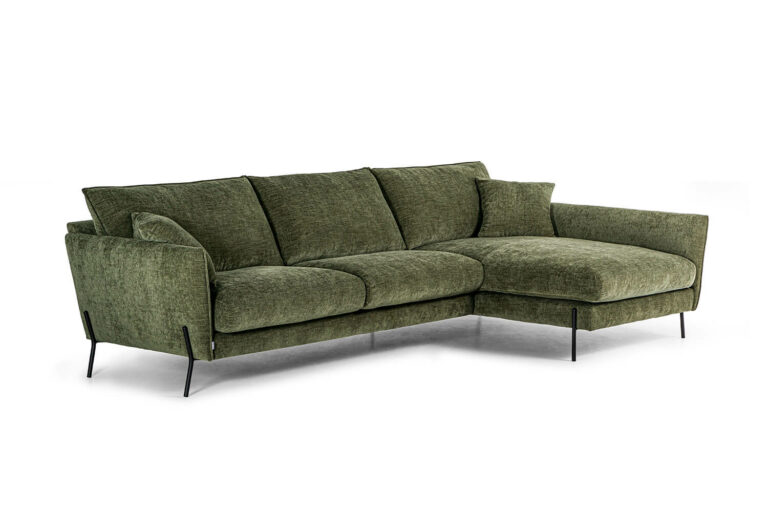 In picture: Nube 3 DIV Right. Fabric: Diego 6012. Leg: Nube leg, matte black.