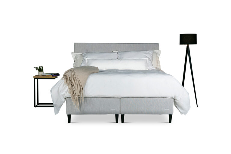 In picture: Continental Airisto 160x200cm. Headboard: Nova. Leg: 121, black.