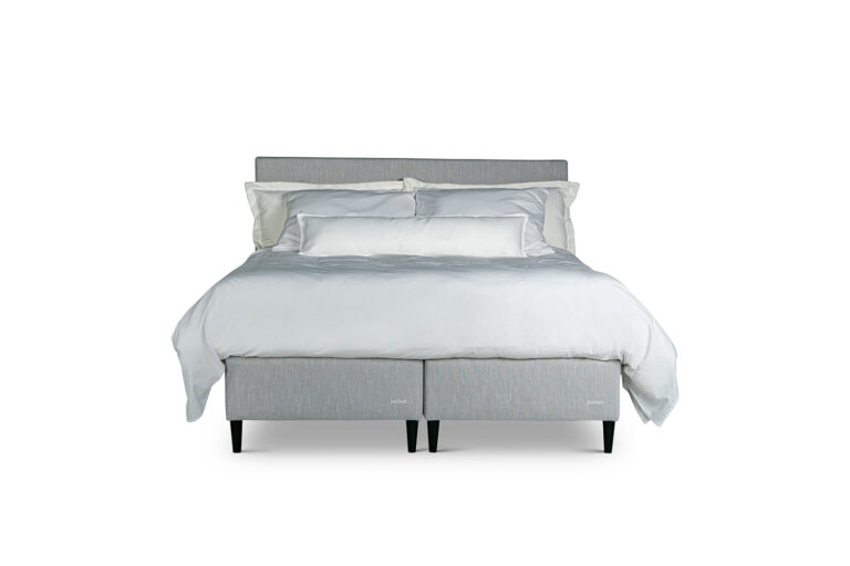 In picture: Continental Airisto 160x200cm. Headboard: Nova. Leg: 121, black.
