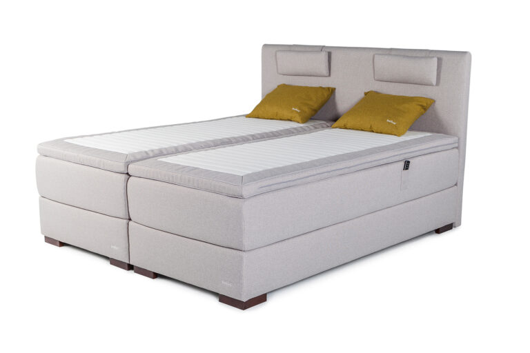 In picture: Adjustable Diamond 180x200 cm. Headboard: Condor. Topmattress: Latex.