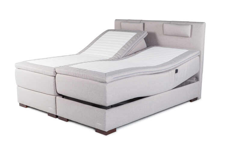 In picture: Adjustable Diamond 180x200 cm. Headboard: Condor. Topmattress: Latex.