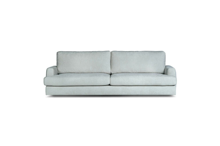 In picture: Avec 4 LC. Fabric: Sense 4001.