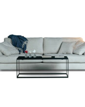 In picture: Avec 4 LC. Fabric: Sense 4001.